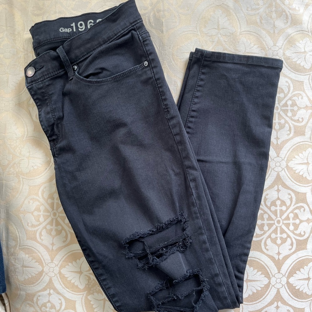 Gap Ripped Skinny Jeans